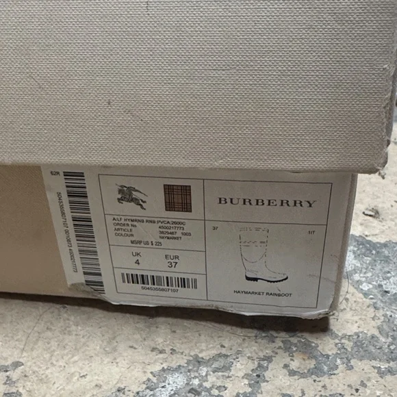 Burberry Beige and Black Checkered Boots - Picture 4 of 6